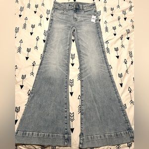 American Eagle flare jeans size 2 regular